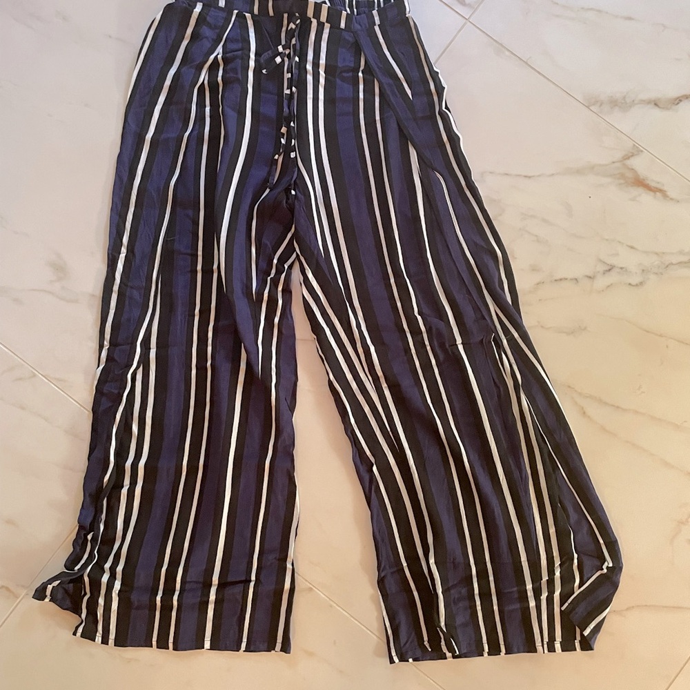 Flowy tie waist pants